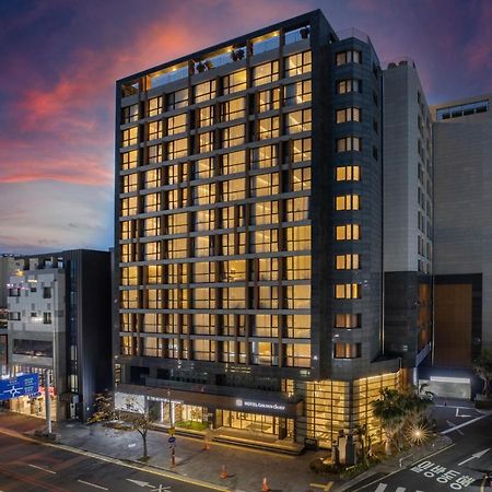 Golden Daisy Hotel Seogwipo Dış mekan fotoğraf