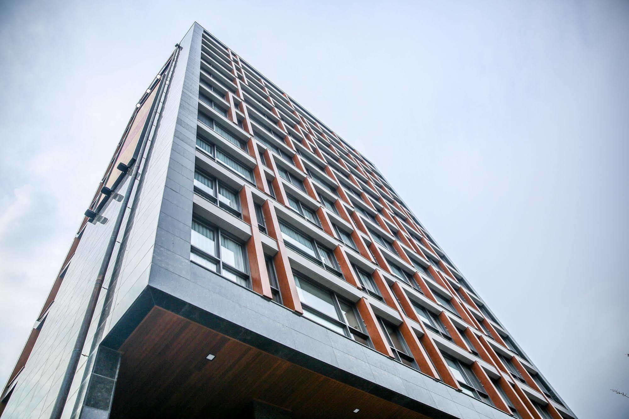 Golden Daisy Hotel Seogwipo Dış mekan fotoğraf